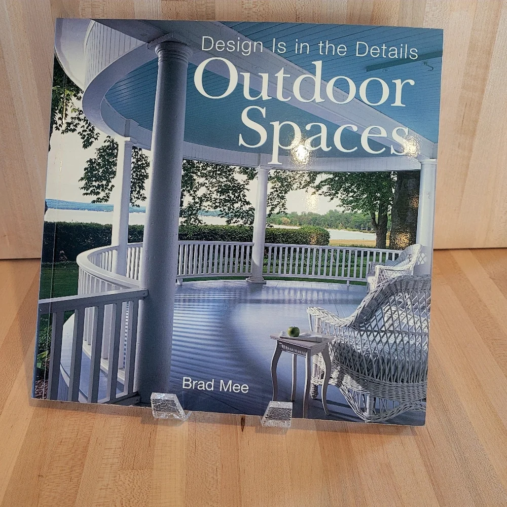 Outdoor Spaces Softback Book. 10